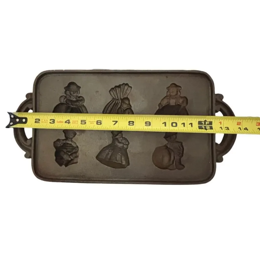 Cast Iron Muffin Pan Bake Nursery Rhyme Characters Shortbread/Cornbread